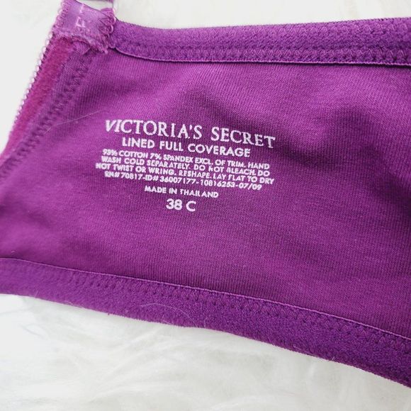 Victoria's Secret Women's Plum Underwired Lined Full Coverage T-Shirt Bra Sz 38C - Picture 7 of 8